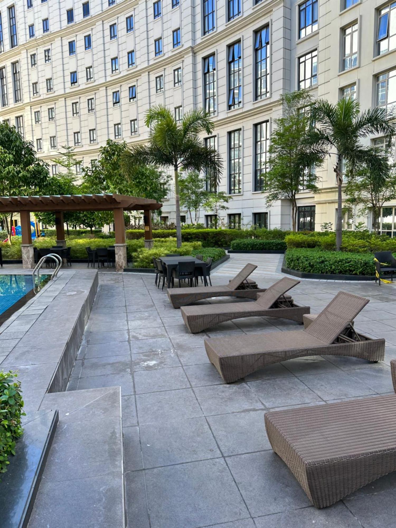81 Newport Blvd Cluster 4 Unit B 3Rd Flr By Rechelle Nunag Pasay Esterno foto