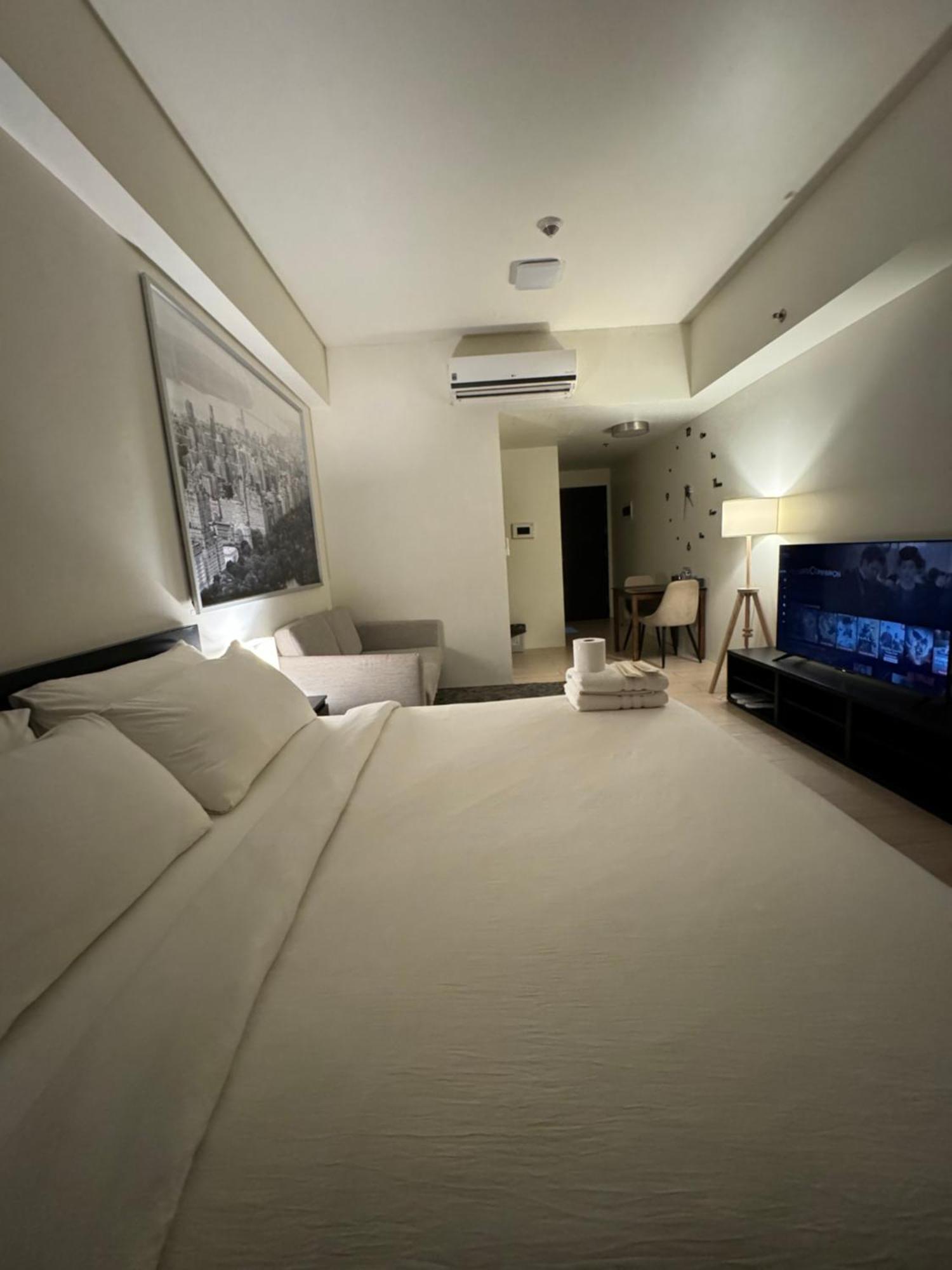 81 Newport Blvd Cluster 4 Unit B 3Rd Flr By Rechelle Nunag Pasay Esterno foto